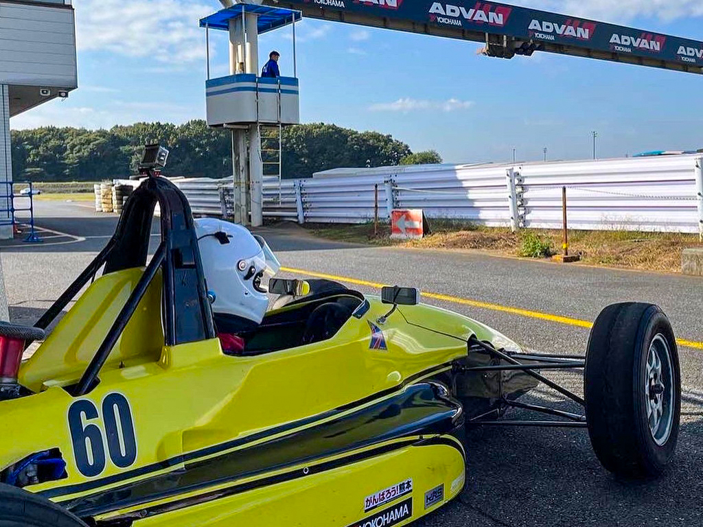 FJ1600 in Tsukuba circuit 1000